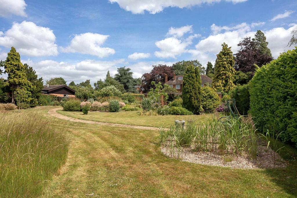 Golf Lane Church Brampton Northampton 21 1