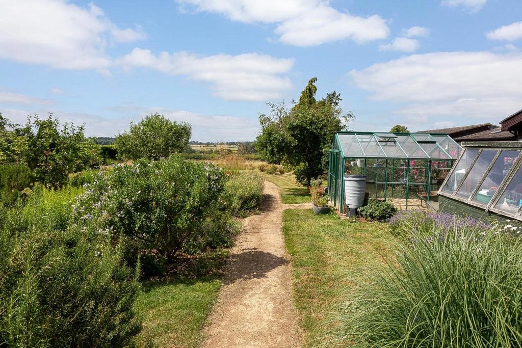 Golf Lane Church Brampton Northampton 24 1