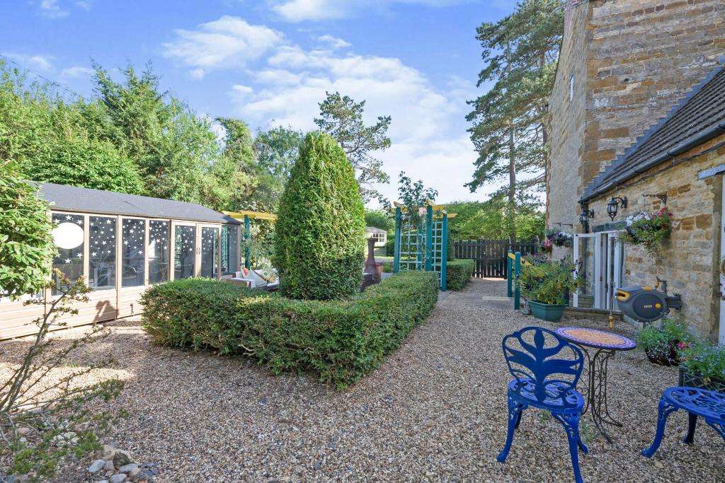 18th century coach house in Hackleton Northamptonshire 7 18th century coach house 06